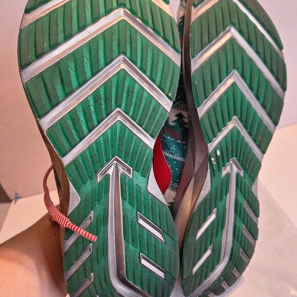 Brooks Levitate 2 Merry Christmas Men\'s Sneakers Shoes.  Size 12. RARE main image 11